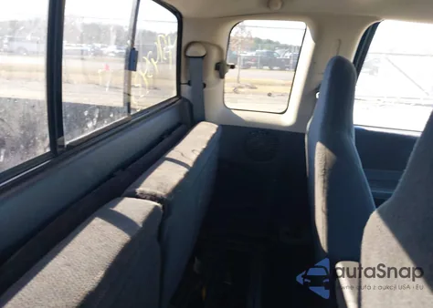 2002 Dodge Dakota Slt из США, поврежденный, VIN 1B7GL42N62S612653